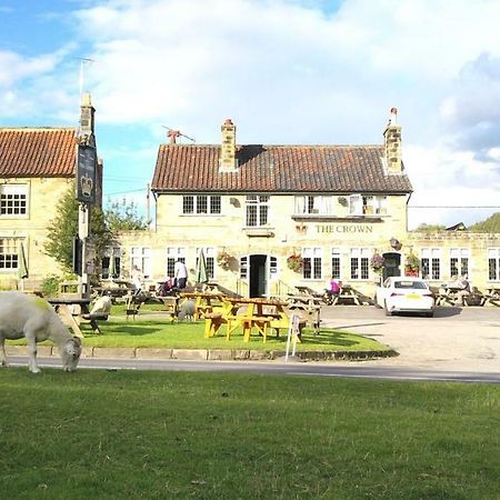The Crown, Hutton Le Hole Villa Exterior photo