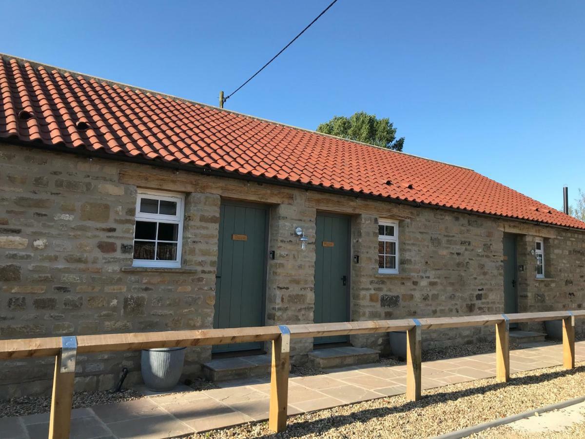 The Crown, Hutton Le Hole Villa Exterior photo