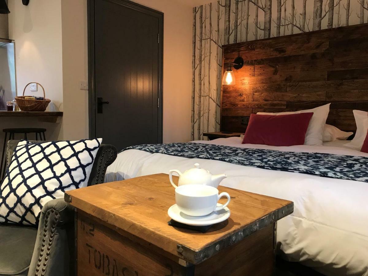 The Crown, Hutton Le Hole Villa Room photo